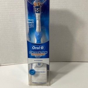 Oral-B Cross Action Whitening Rechargeable Toothbrush New Box Charging Station